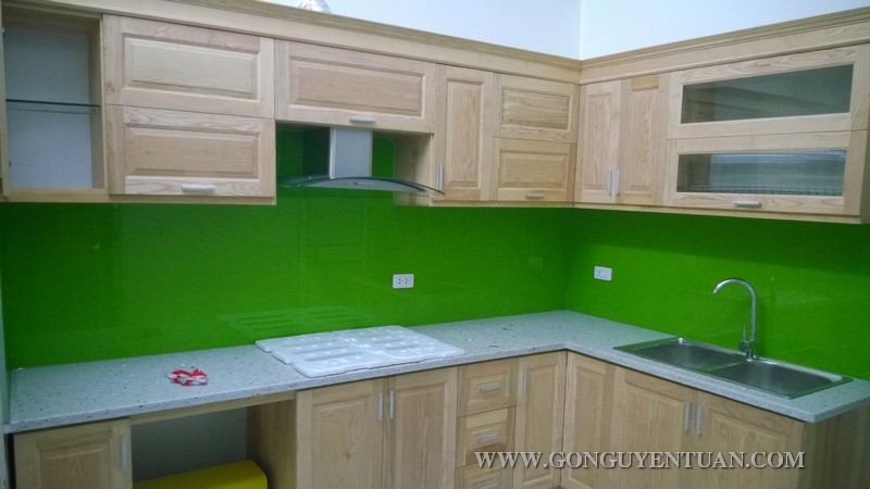 Tủ bếp gỗ sồi nga đẹp